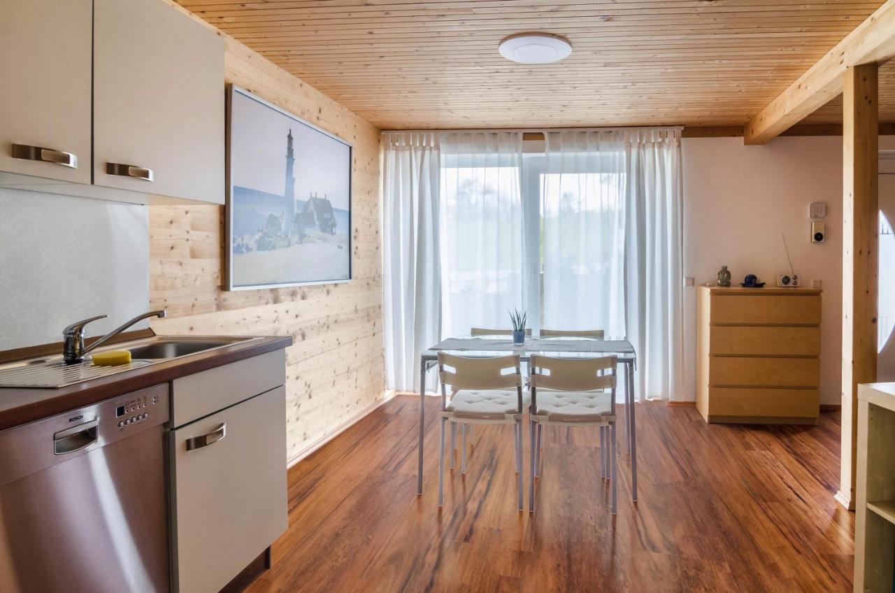 Ferienwohnung Untergeschoss 위버링겐 외부 사진